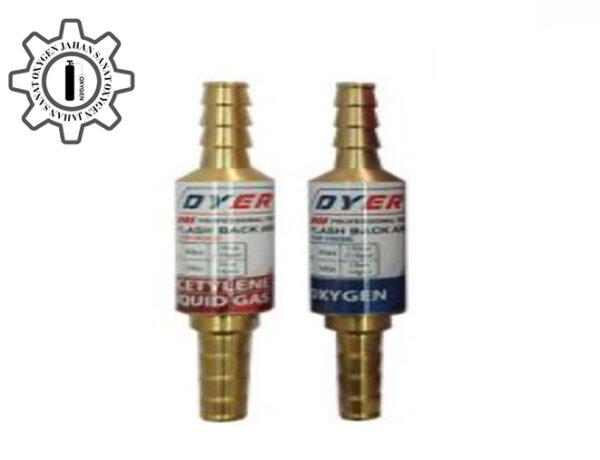 فلاشبک دو سر رابط DYER